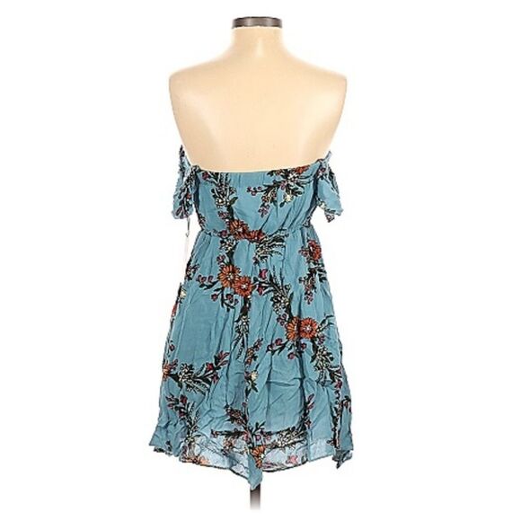 NWT🏷️Lulu's One Sweet Day Light Blue Floral Print Off-the-Shoulder Dress - Picture 8 of 10